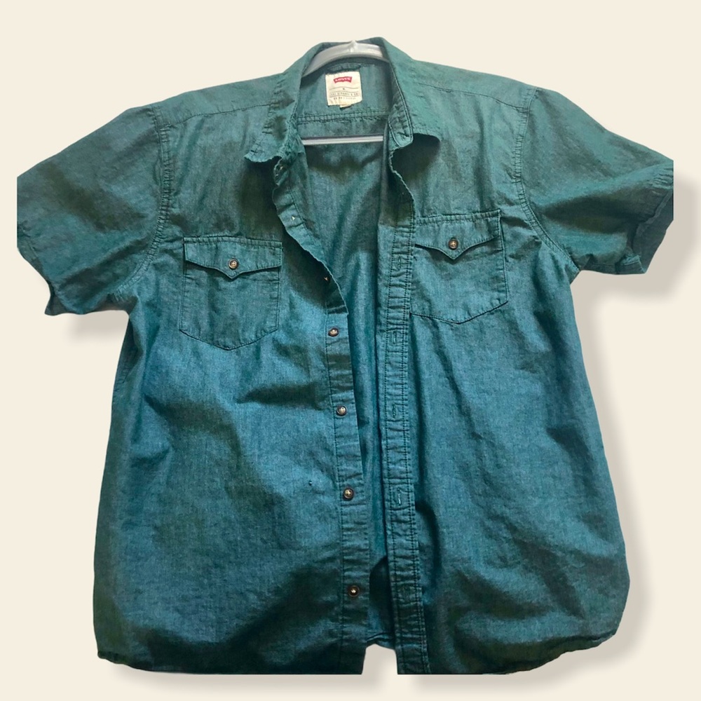 ❤️SALE❤️ Levi’s Short Sleeve Cotton Button Down